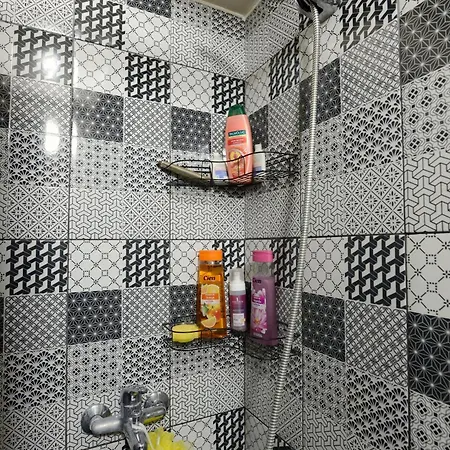 Anywhere On Foot - Free Parking Appartement Belgrado